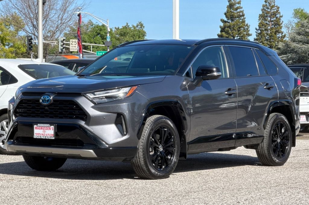 Used 2024 Toyota RAV4 XSE w/ Advanced Technology Package image 7