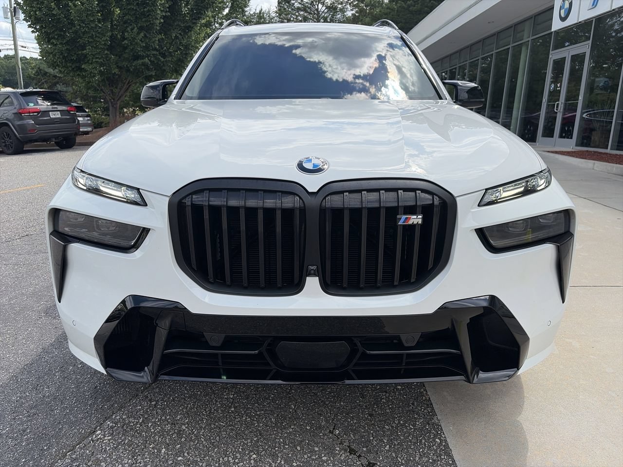 Certified 2025 BMW X7 M60i AWD/4WD image 10