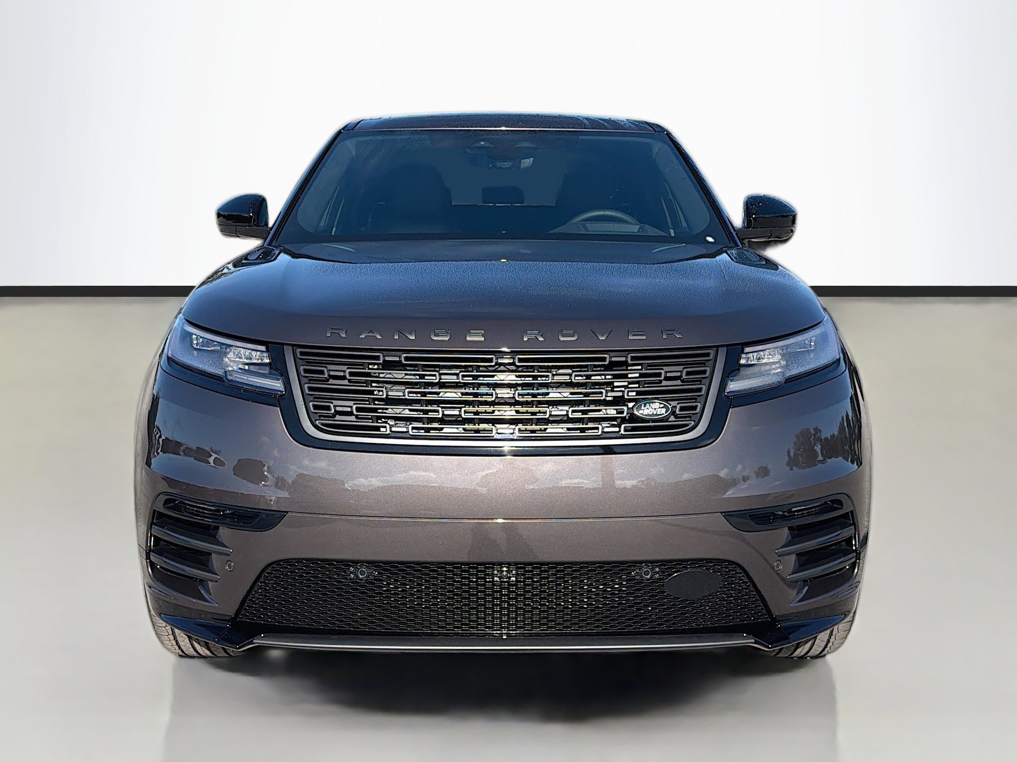 New 2026 Land Rover Range Rover Velar Dynamic SE image 8