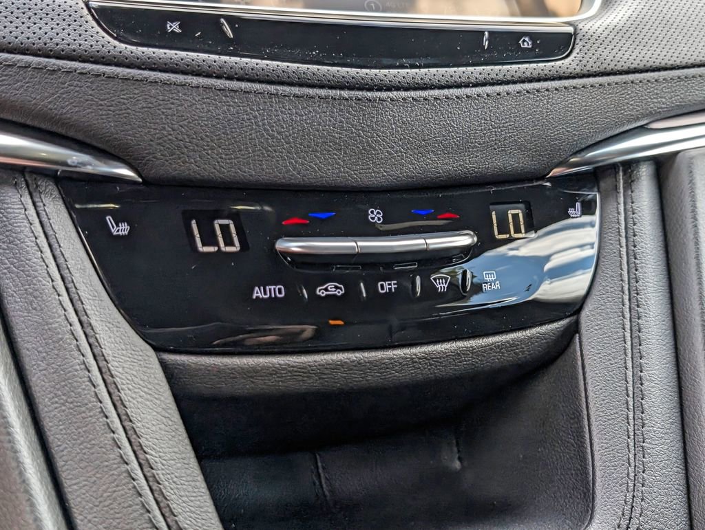 New 2025 Cadillac XT5 Luxury FWD image 27