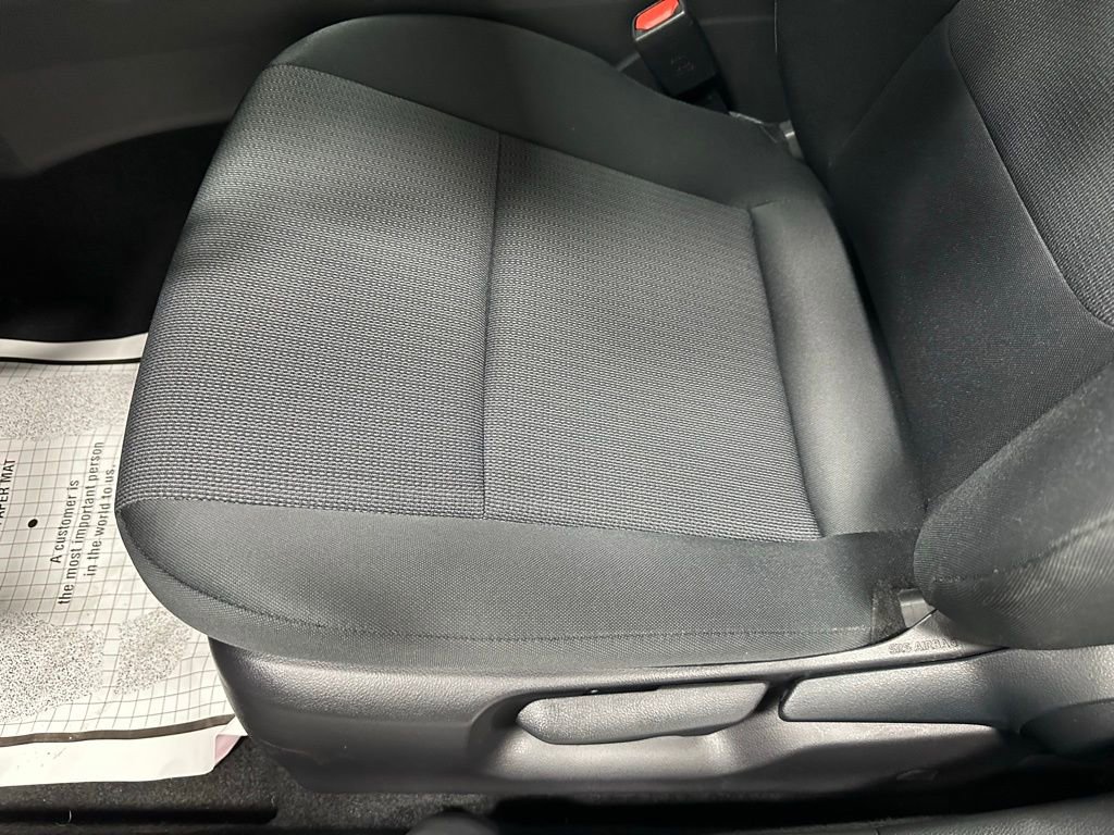 Used 2025 Toyota Prius LE FWD image 13