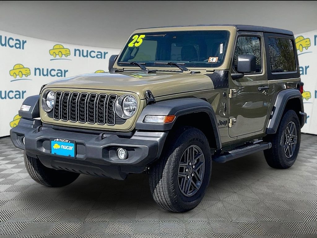 Used 2025 Jeep Wrangler Sport AWD/4WD image 3