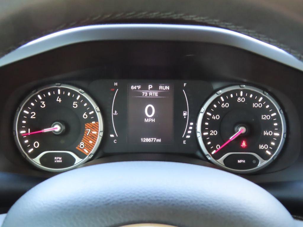 Used 2019 Jeep Renegade Latitude AWD/4WD image 15