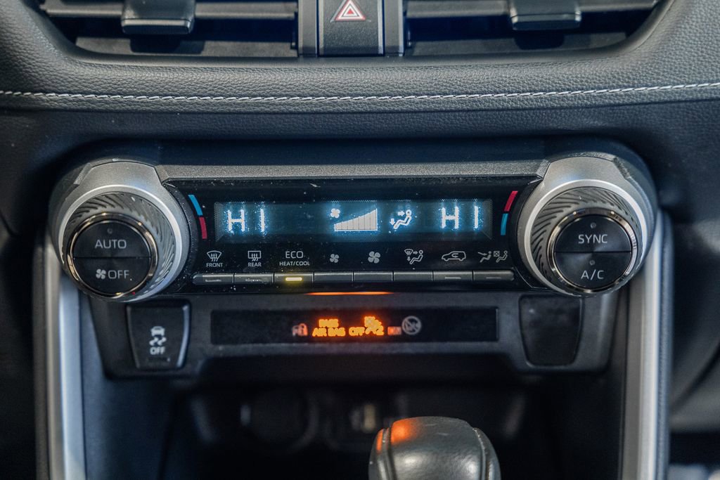 Used 2025 Toyota RAV4 XLE image 21