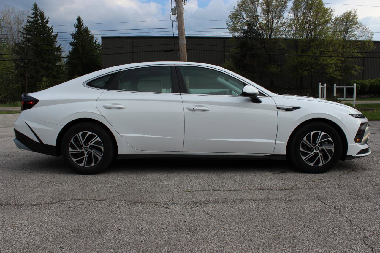 Used 2026 Hyundai Sonata Blue FWD image 6