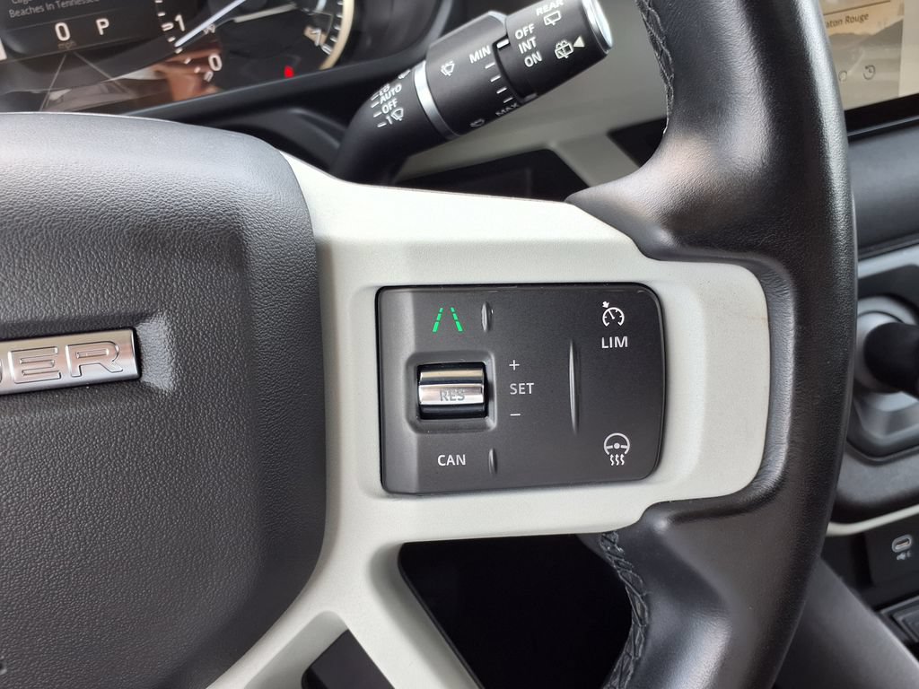 Used 2023 Land Rover Defender 110 SE AWD/4WD image 26