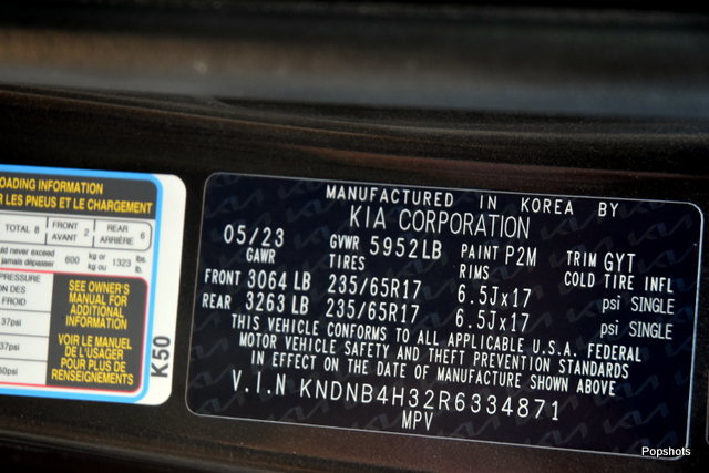 Used 2024 Kia Carnival LX FWD image 20