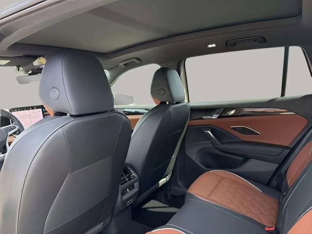 New 2026 Volkswagen Tiguan SEL R-Line image 7