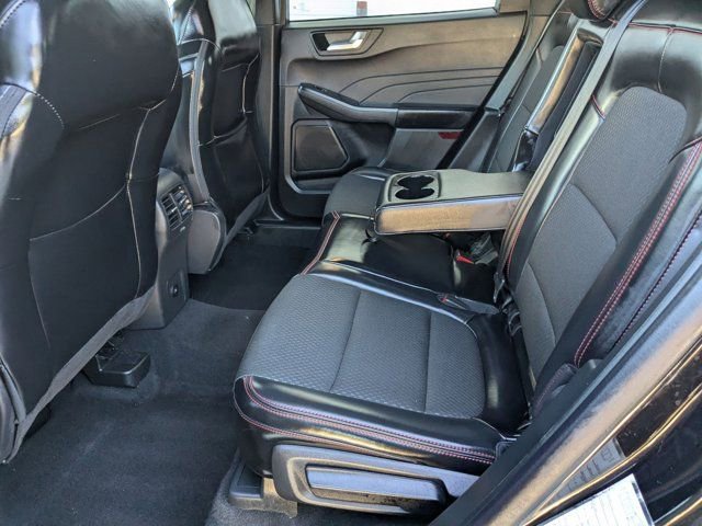 Used 2025 Ford Escape ST-Line image 26