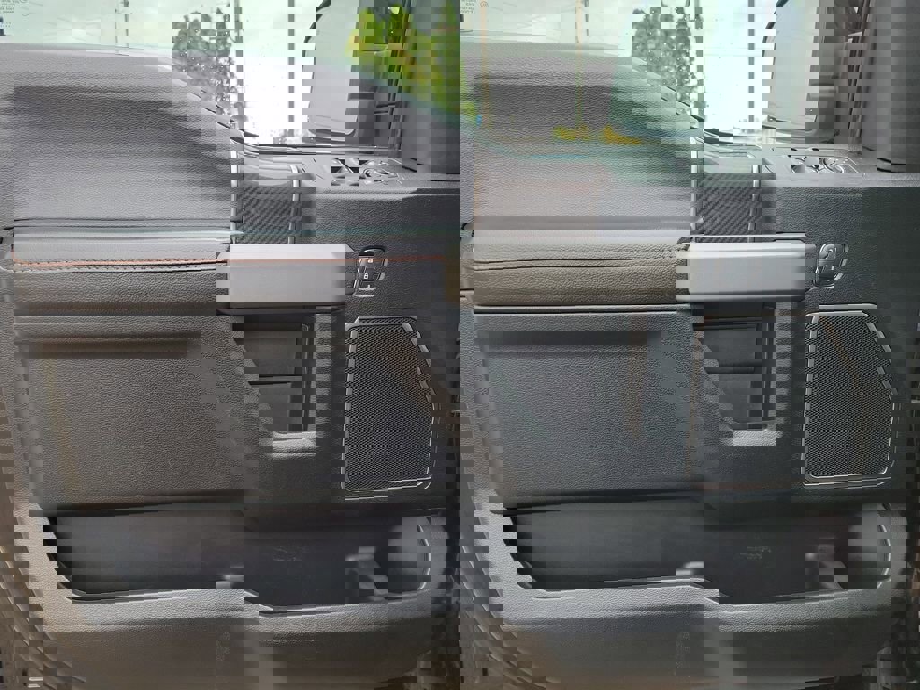 Used 2018 Ford F150 Raptor w/ Equipment Group 802A Luxury image 16