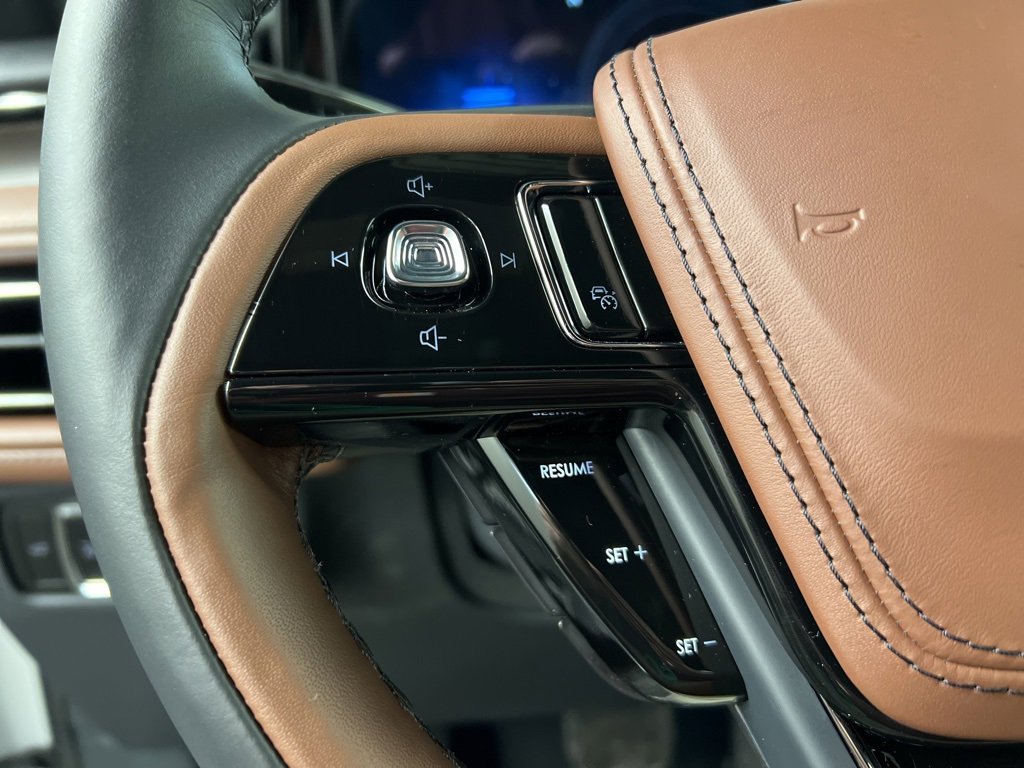 Used 2026 Lincoln Aviator Reserve w/ Illumination Package image 17