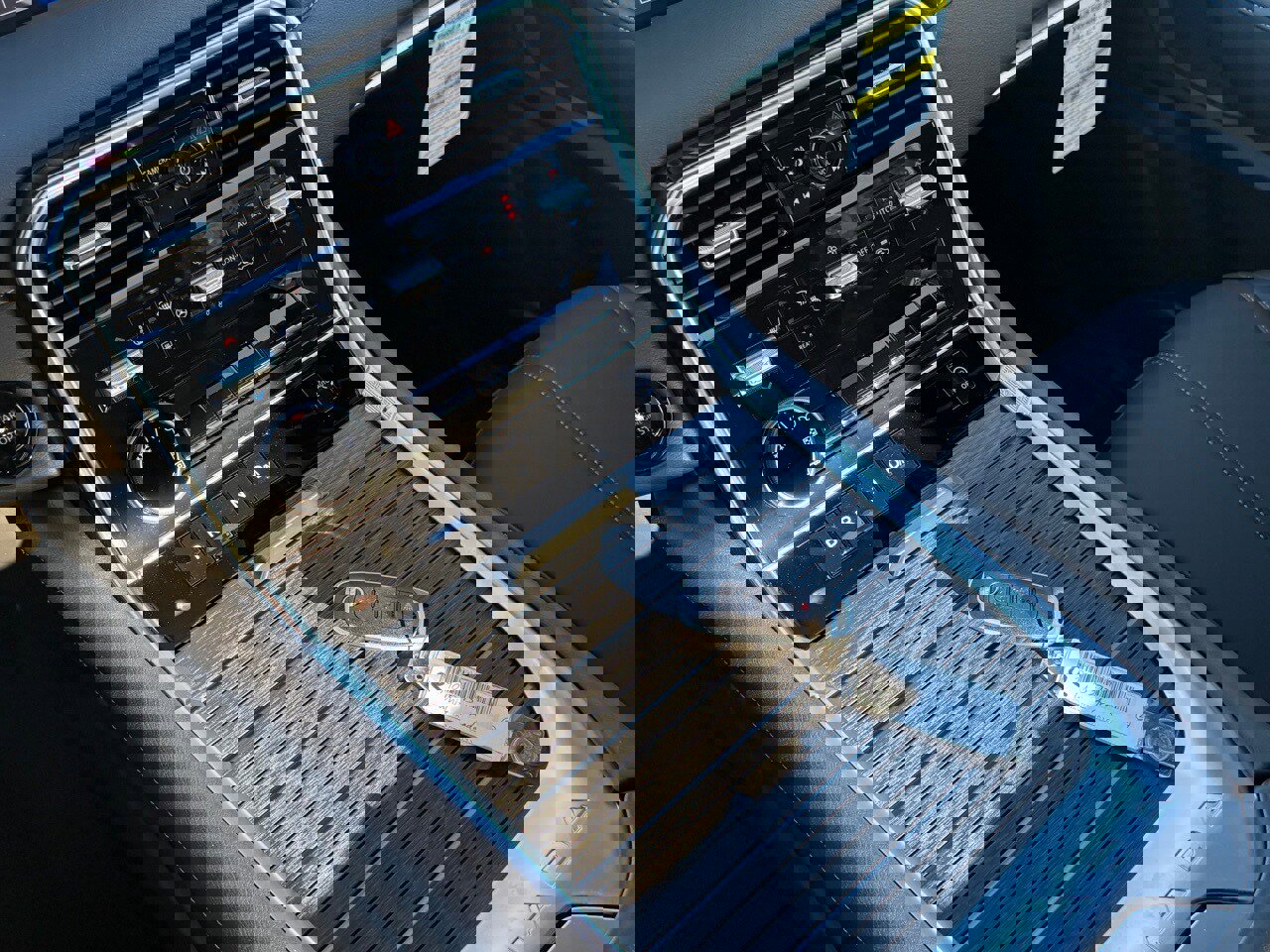 New 2026 Nissan Armada SL image 14