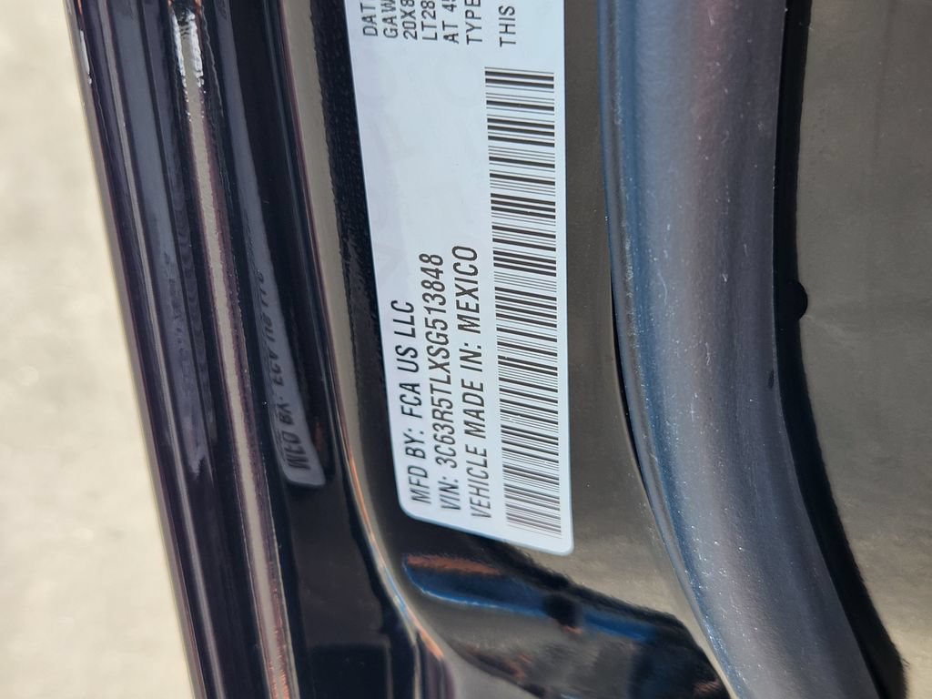 Used 2025 RAM 2500 Limited AWD/4WD image 38