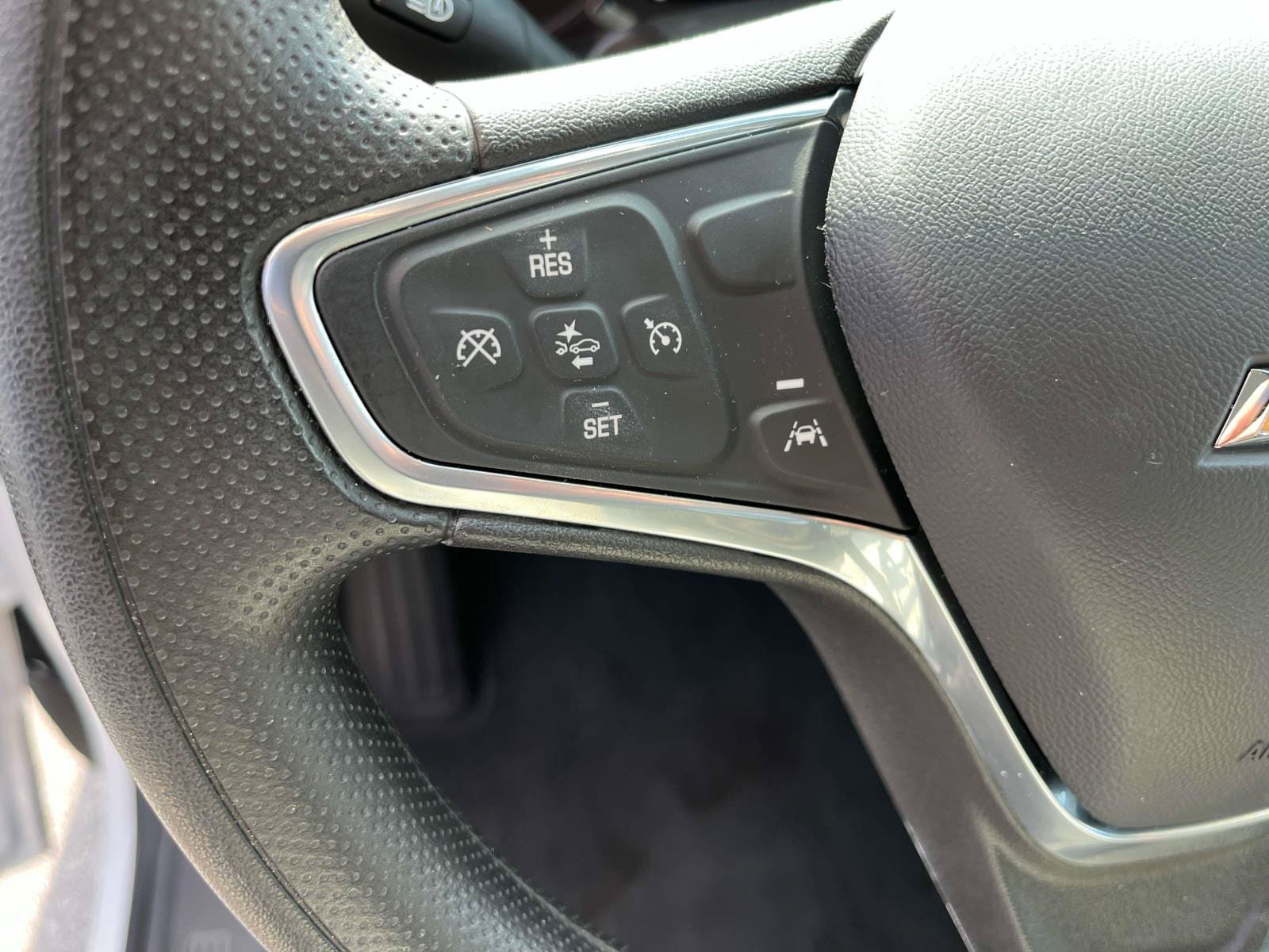 Used 2023 Chevrolet Equinox LS w/ LS Convenience Package FWD image 31