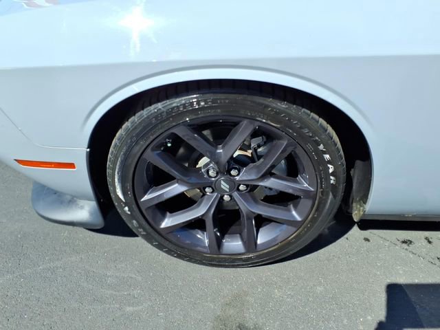 Used 2022 Dodge Challenger GT w/ Plus Package RWD image 4