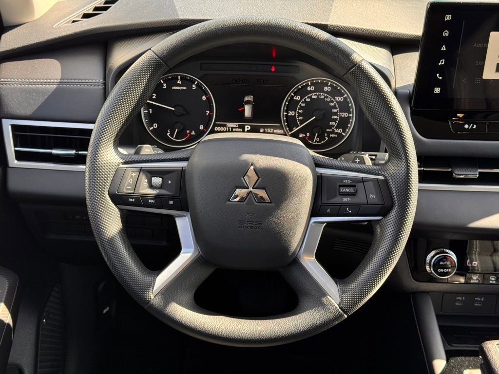 New 2026 Mitsubishi Outlander ES image 18