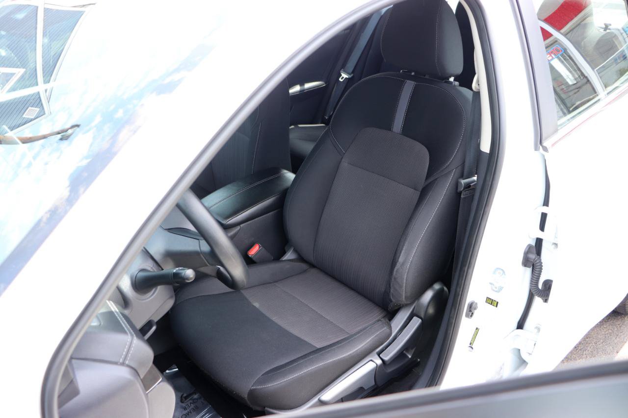 Used 2024 Nissan Sentra SV FWD image 11