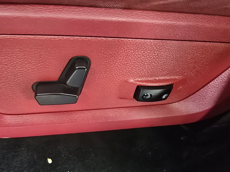 Used 2017 RAM 1500 Rebel w/ Luxury Group AWD/4WD image 18