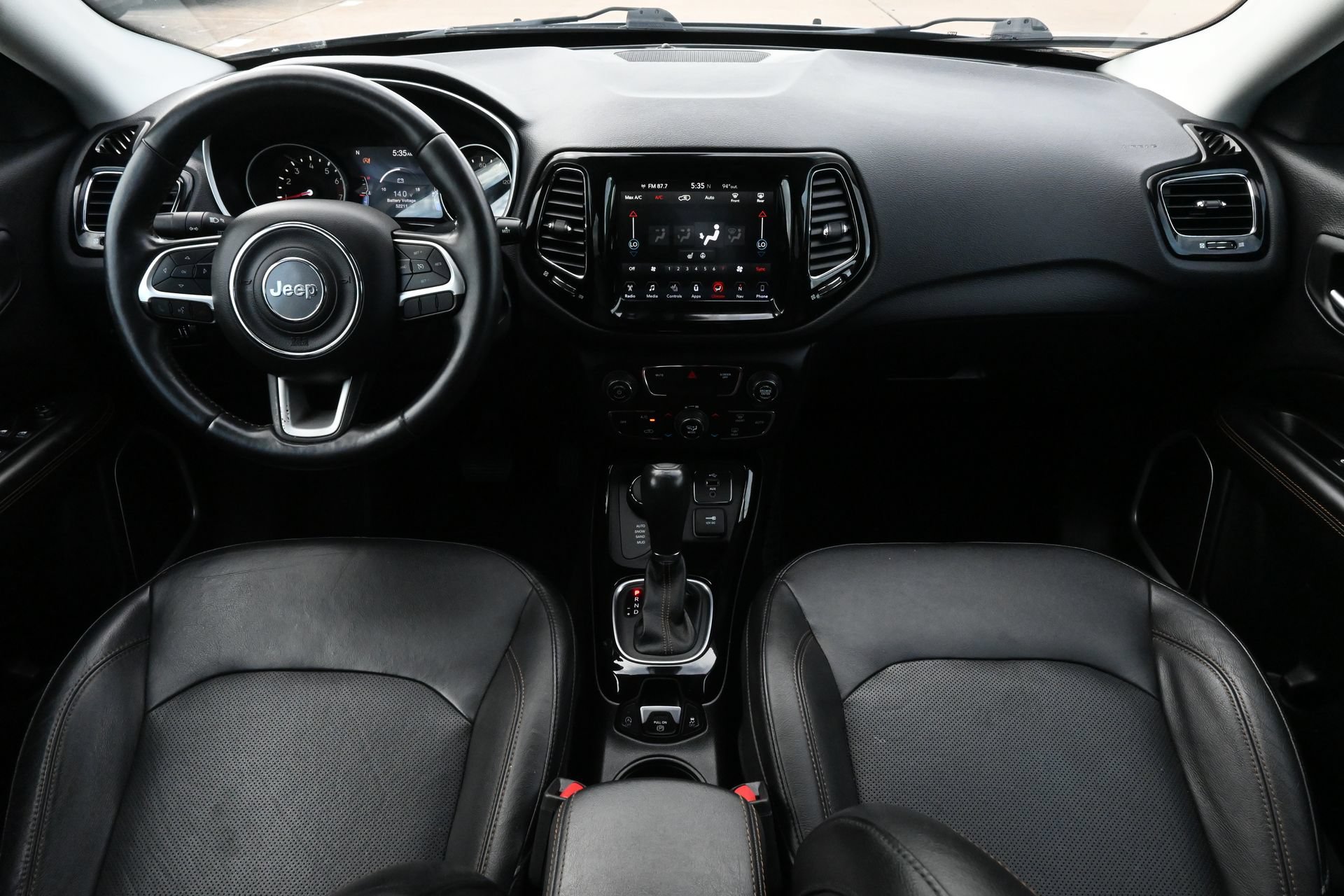 Used 2018 Jeep Compass Limited w/ Navigation Group AWD/4WD image 8