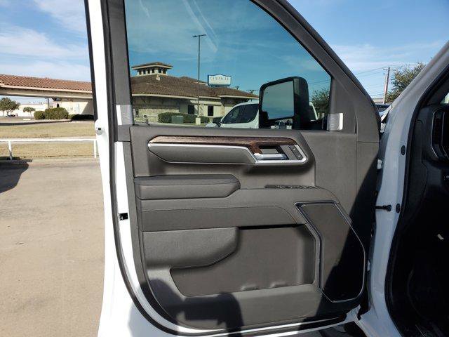 New 2026 GMC Sierra 3500 SLE image 17