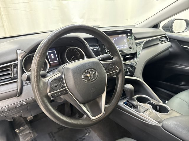 Used 2022 Toyota Camry LE FWD image 25