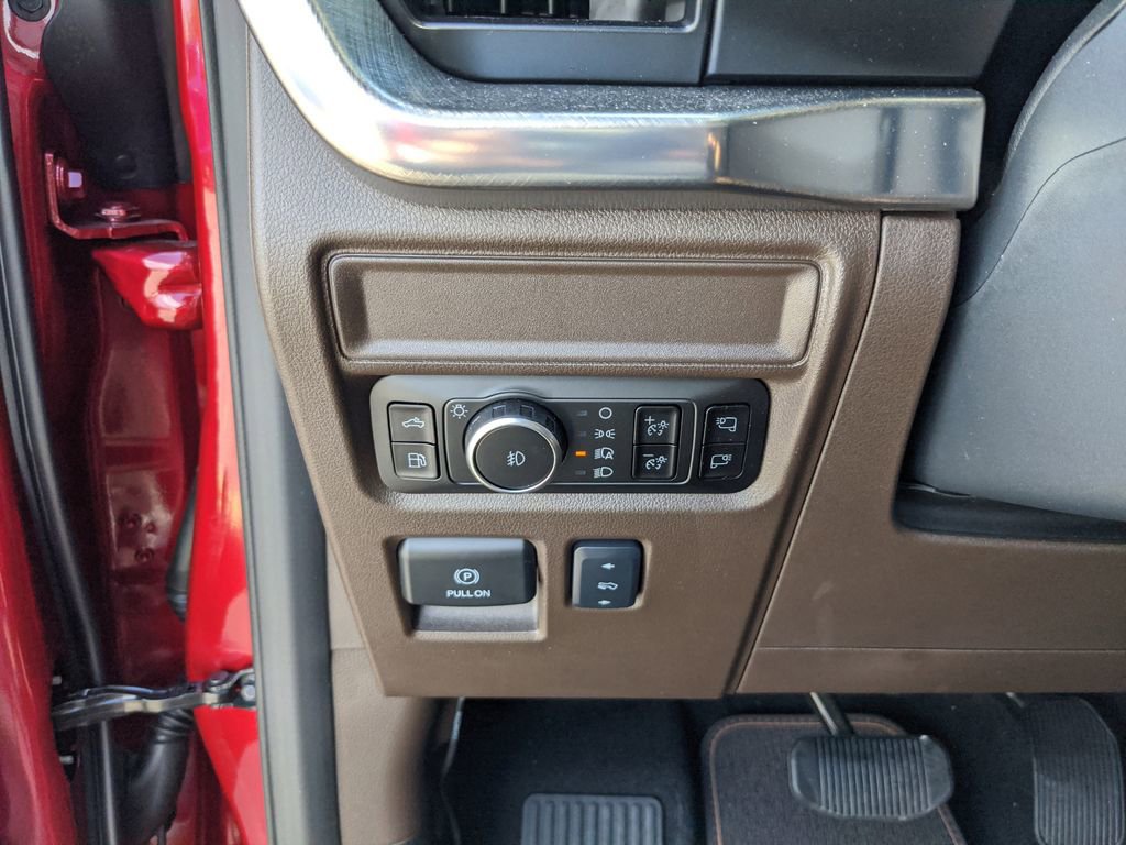 Certified 2025 Ford F150 King Ranch image 32