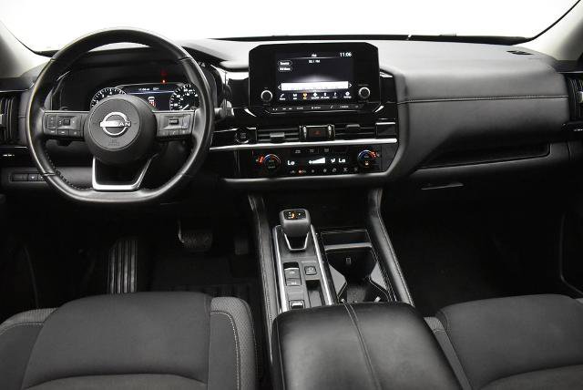 Certified 2025 Nissan Pathfinder SV FWD image 24