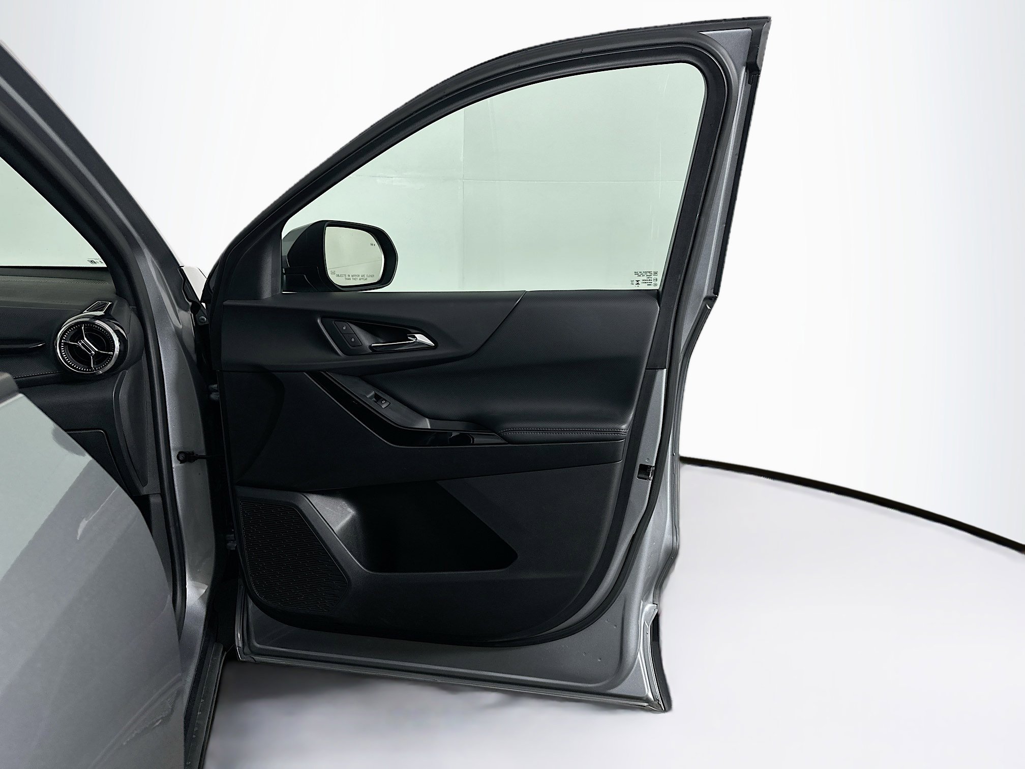 Used 2025 Chevrolet Equinox LT image 31