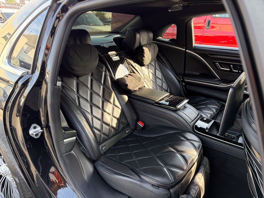 Used 2023 Mercedes-Benz Maybach S 580 4MATIC image 12