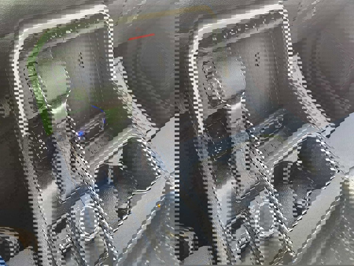 Used 2023 Toyota Tundra SR5 w/ SR5 Convenience Package image 18