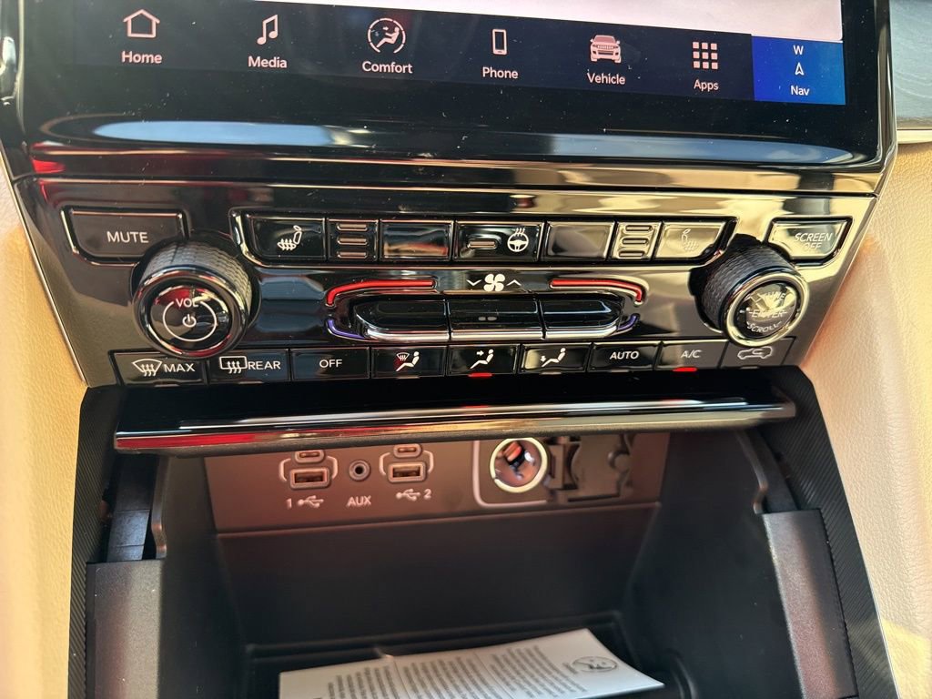 New 2025 Jeep Grand Cherokee L Limited image 42