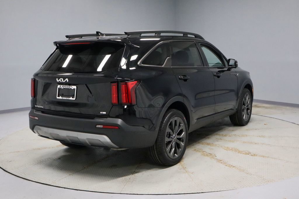 Used 2023 Kia Sorento SX Prestige image 11