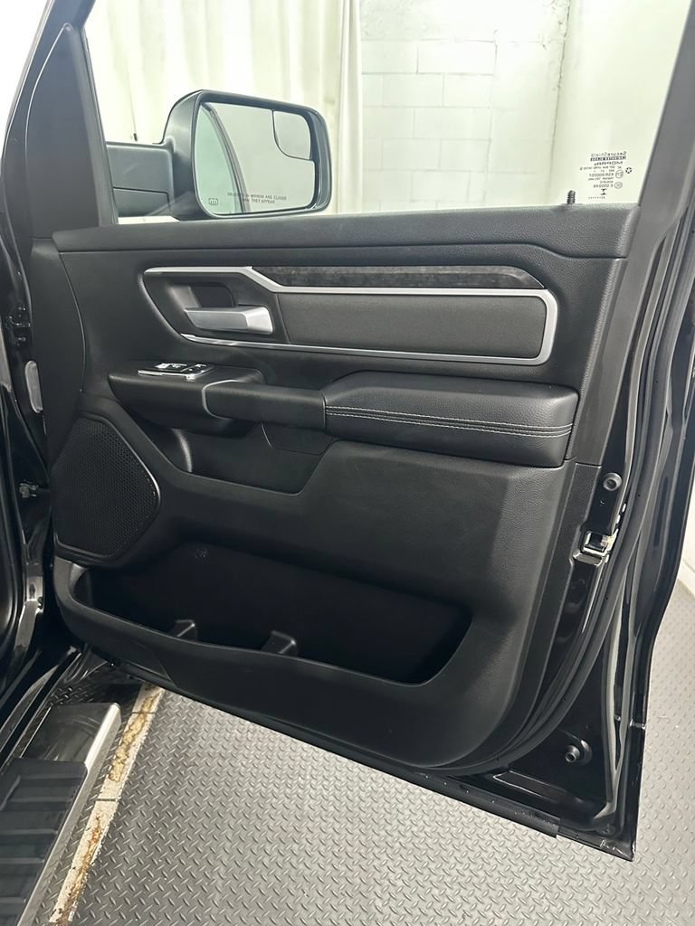 Used 2023 RAM 1500 Big Horn AWD/4WD image 29