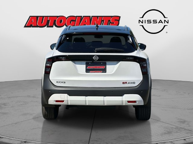 New 2026 Nissan Kicks SR w/ SR Premium Package AWD/4WD image 4