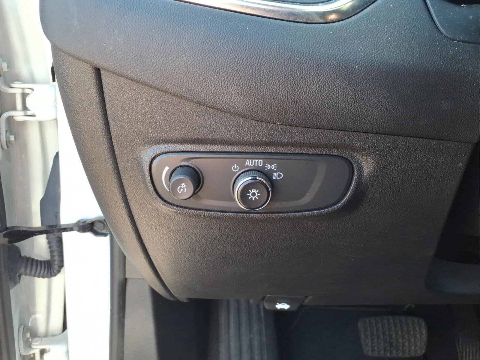 Certified 2023 Chevrolet Equinox LT image 6