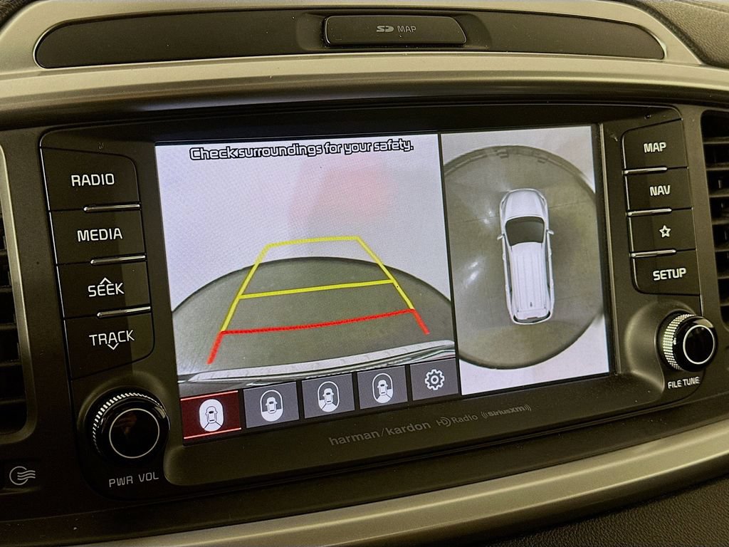 Certified 2019 Kia Sorento SX w/ SX Touring Package FWD image 15