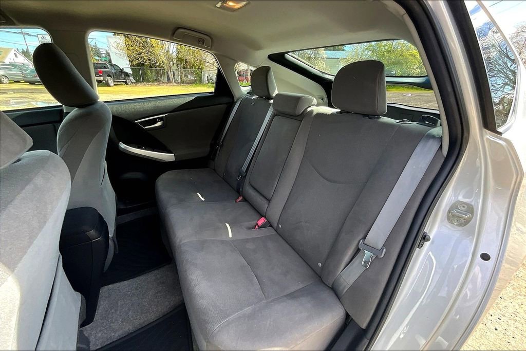 Used 2015 Toyota Prius Two image 21