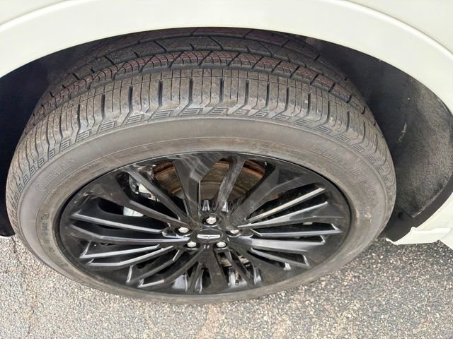 Used 2023 Lincoln Corsair Reserve image 33