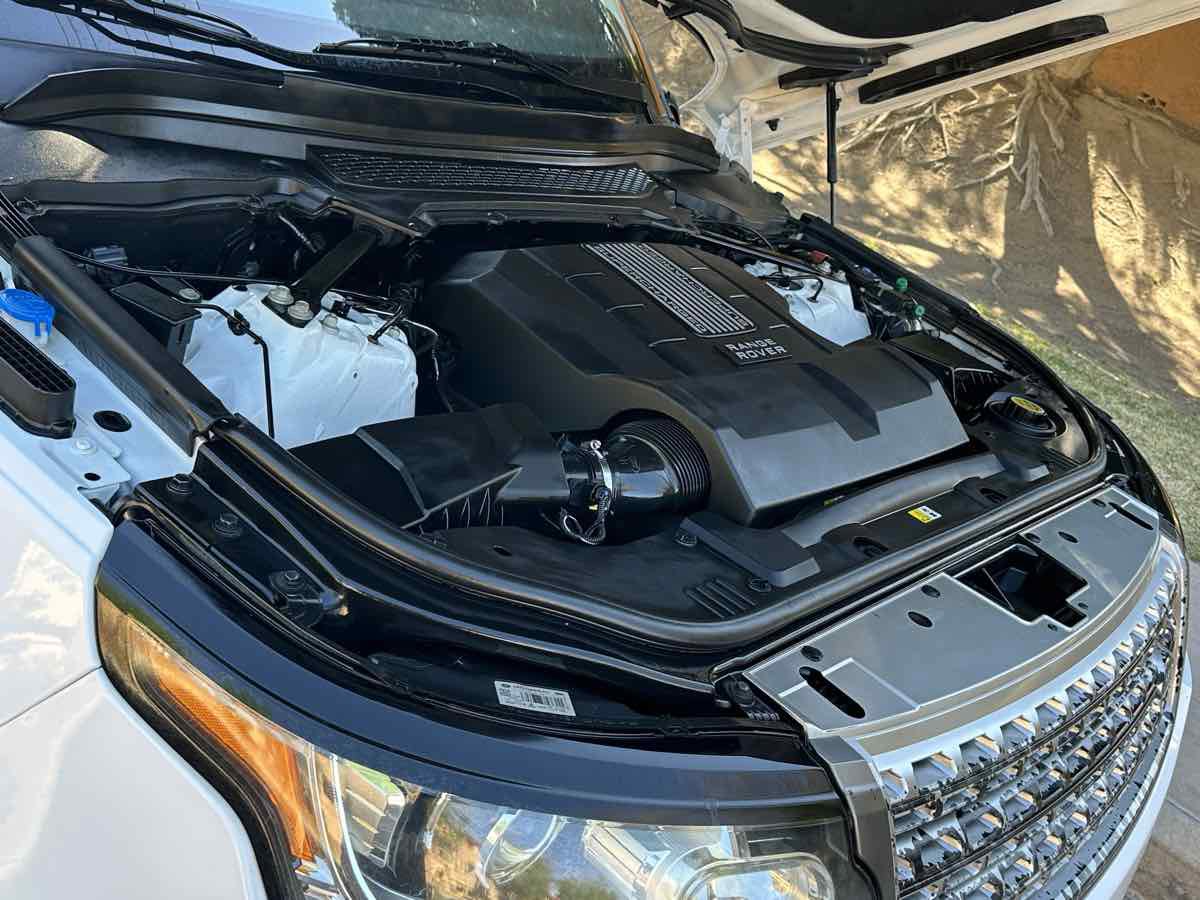 Used 2014 Land Rover Range Rover HSE image 71