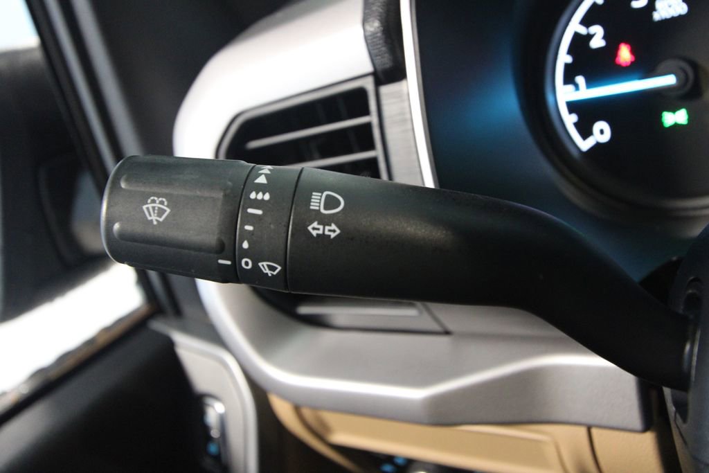 Used 2023 Ford F150 XLT image 12