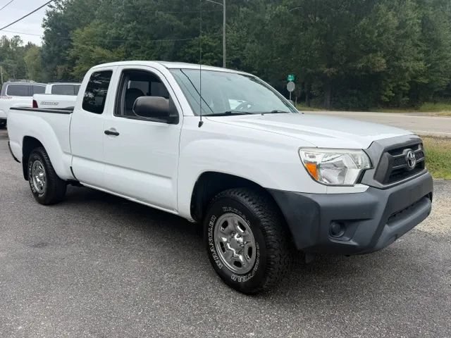 Used 2015 Toyota Tacoma 2WD Access Cab w/ Convenience Package image 2