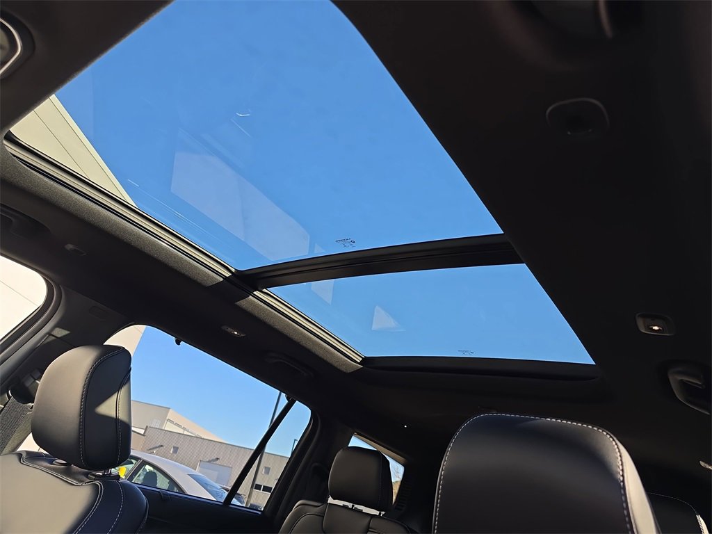 New 2025 Jeep Grand Cherokee L Limited image 31