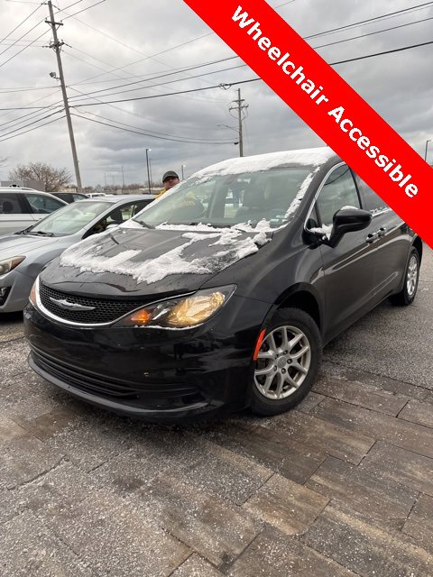 Used 2020 Chrysler Voyager Lxi