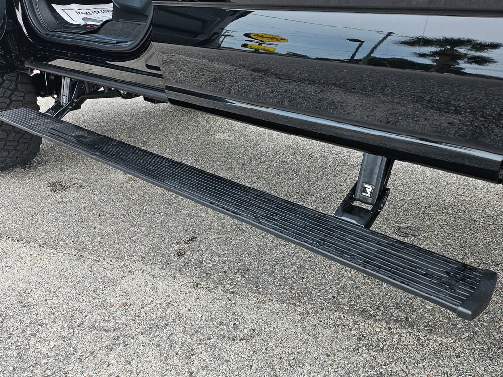 New 2026 Ford F250 Lariat w/ Black Appearance Package image 17