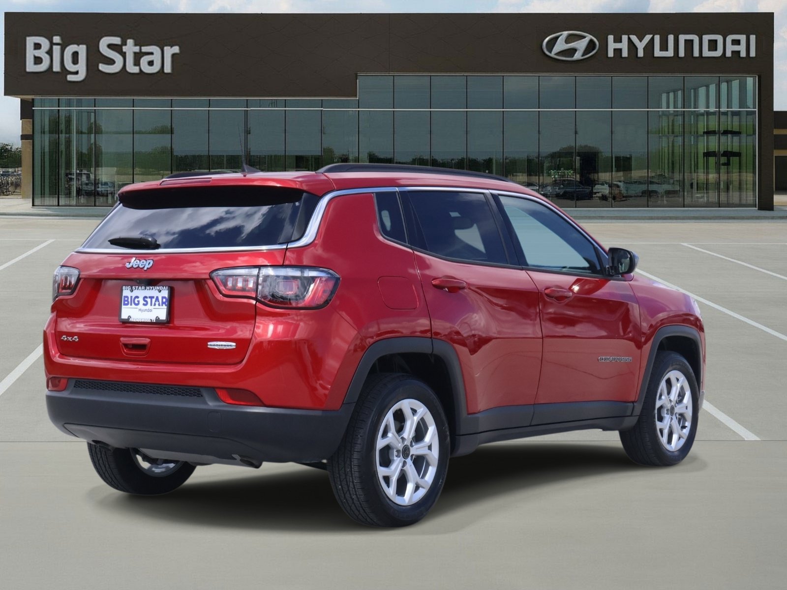 Used 2026 Jeep Compass Latitude AWD/4WD image 4