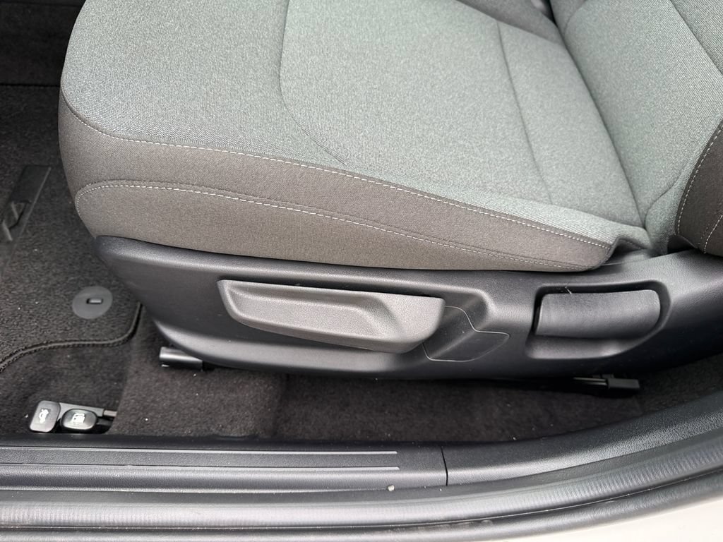 New 2026 Kia K4 FWD image 16