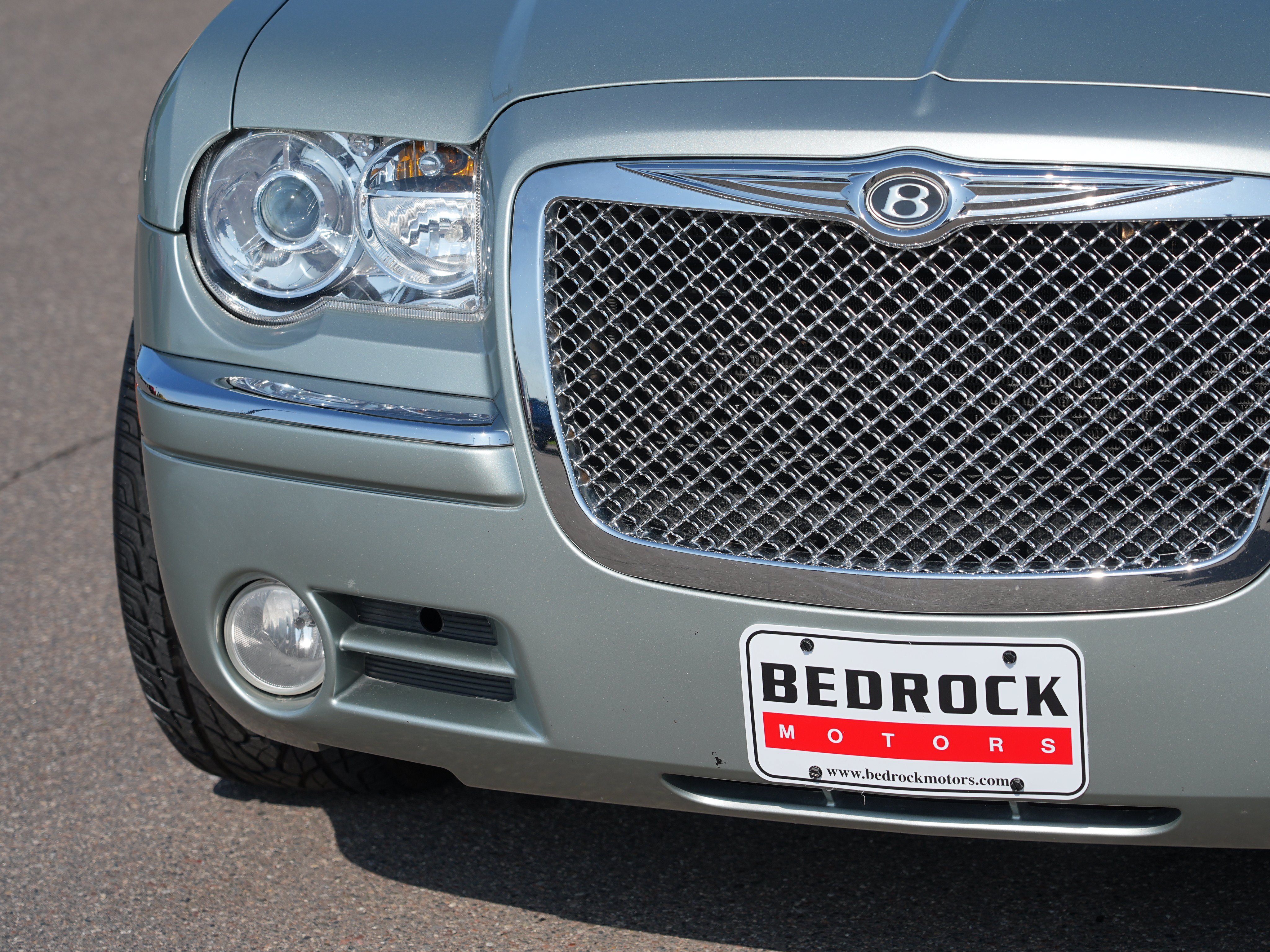 Used 2006 Chrysler 300 C w/ Navigation & Sound Group II AWD/4WD image 9