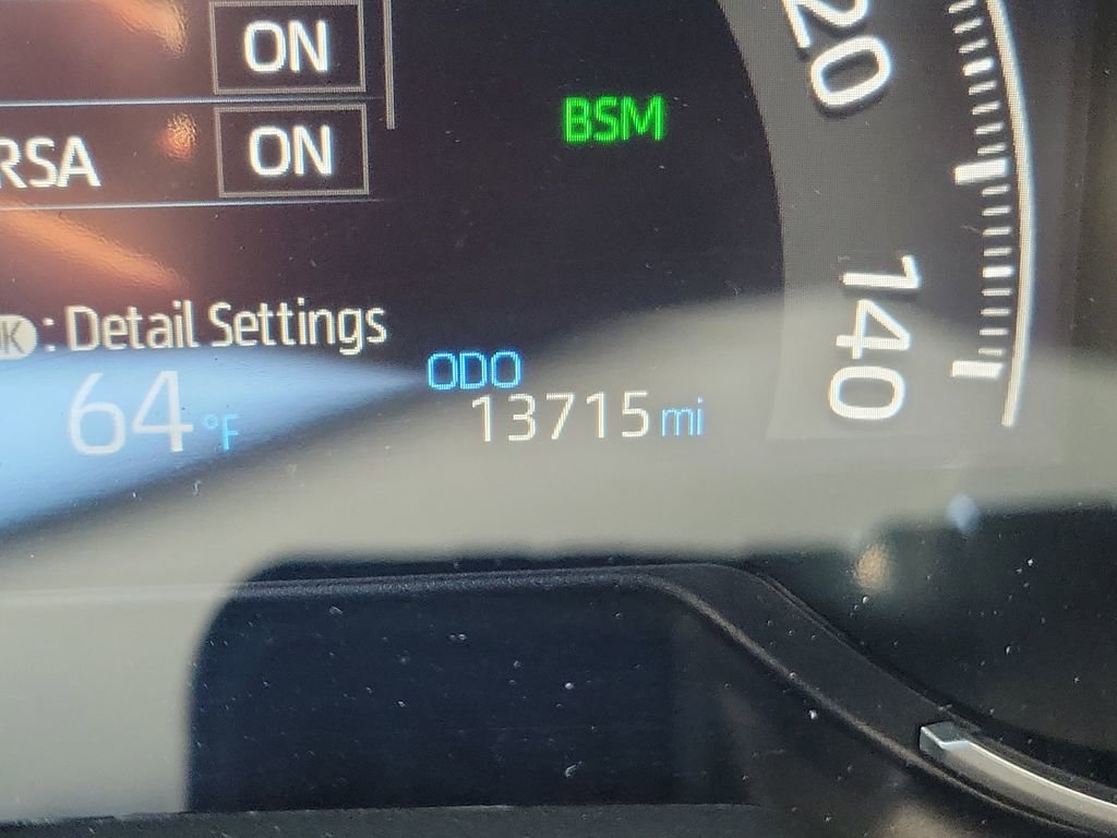 Used 2024 Toyota RAV4 XLE Premium image 29