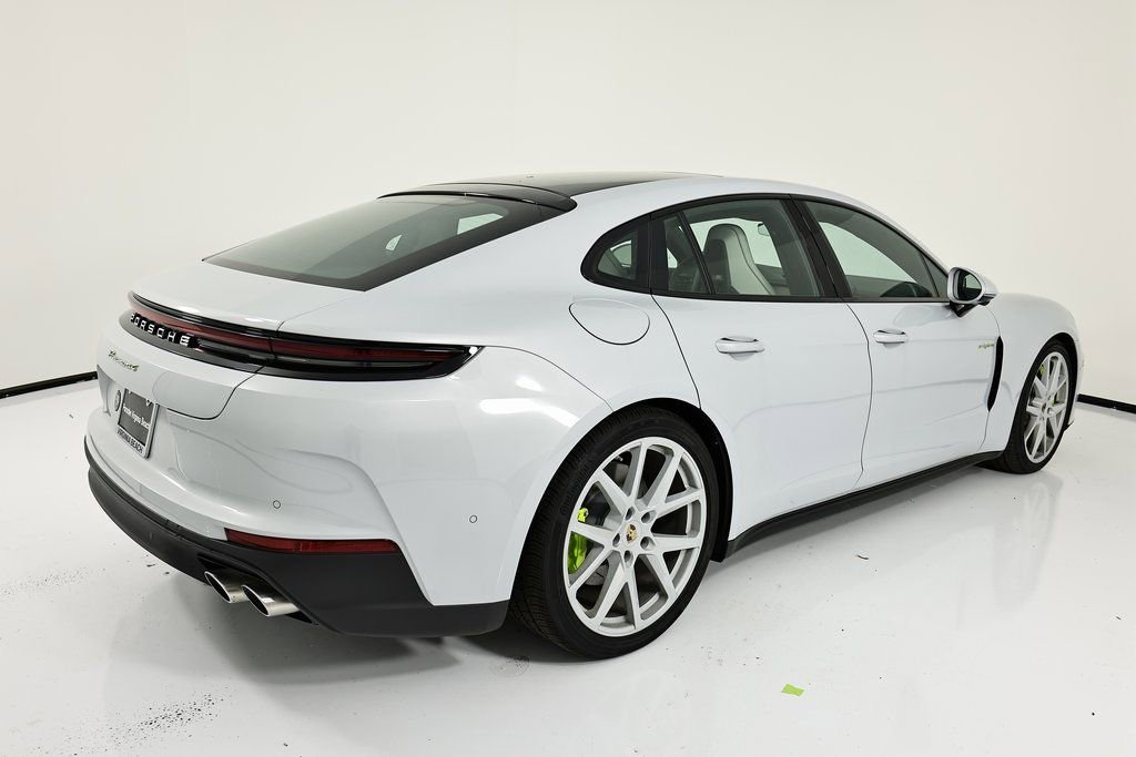 New 2026 Porsche Panamera 4 image 14