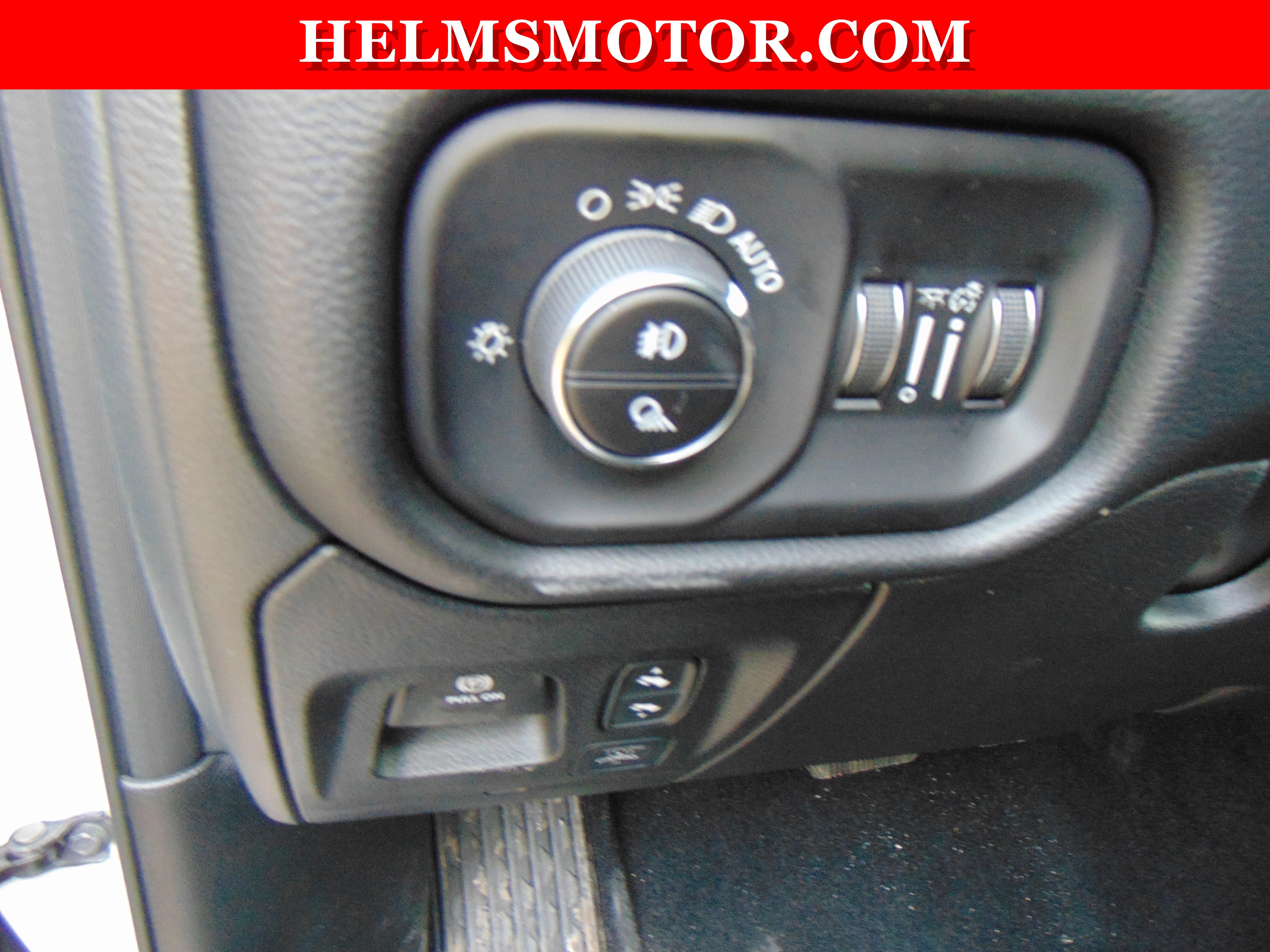 New 2026 RAM 1500 Laramie w/ Night Edition AWD/4WD image 31